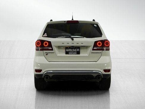 Used 2019 Dodge Journey Crossroad image 4