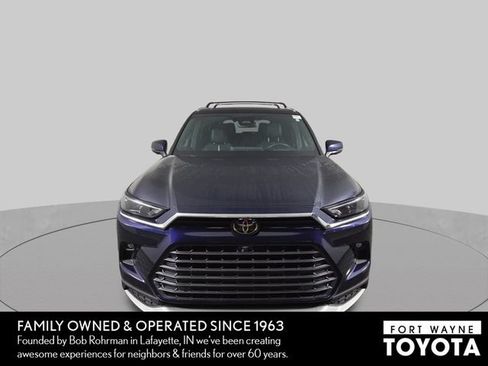 Used 2025 Toyota Grand Highlander AWD Hybrid image 3