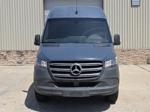 Used 2019 Mercedes-Benz Sprinter 170 image 9