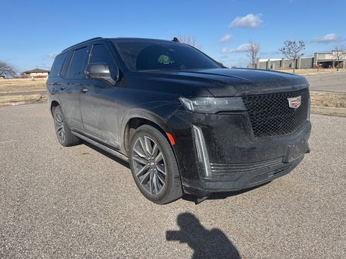 Used 2024 Cadillac Escalade Sport Platinum w/ LPO, Floor Liner Package image 3