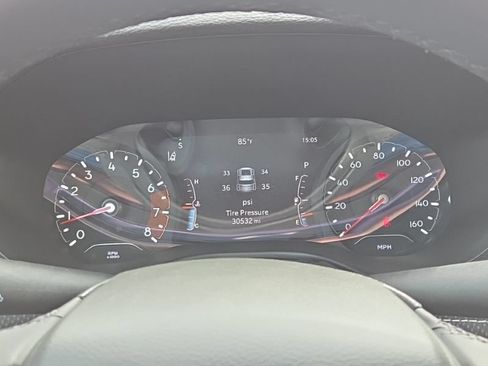 Used 2023 Jeep Compass Latitude w/ Convenience Group AWD/4WD image 30