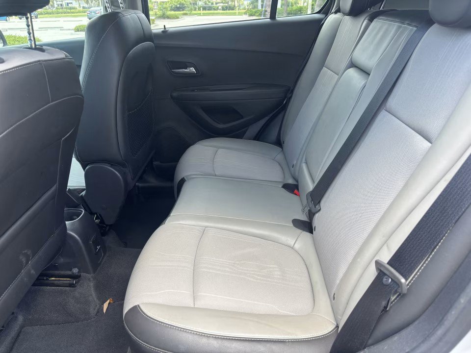 Used 2015 Chevrolet Trax LT w/ LT Plus Package FWD image 19