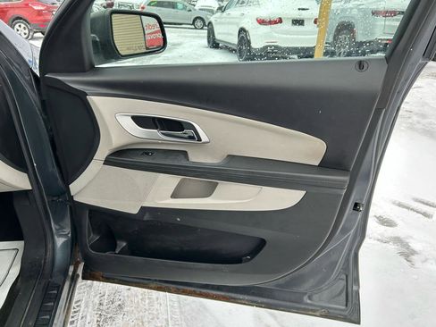 Used 2011 Chevrolet Equinox LS w/ Bluetooth Package image 16