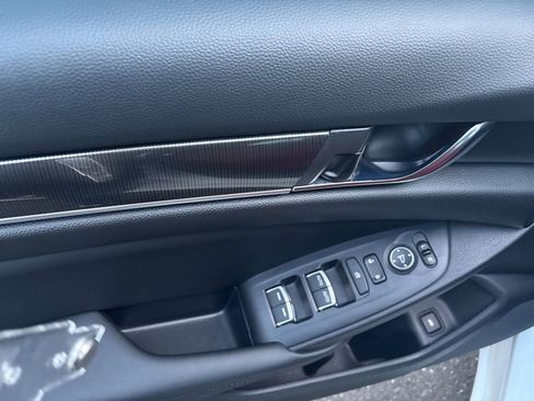 Used 2022 Honda Accord Sport image 12