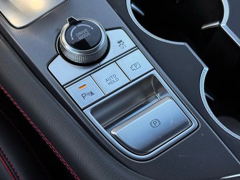 Used 2025 Genesis G70 2.5T w/ Sport Prestige Package image 36