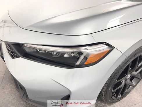 Used 2025 Honda Civic Sport image 12
