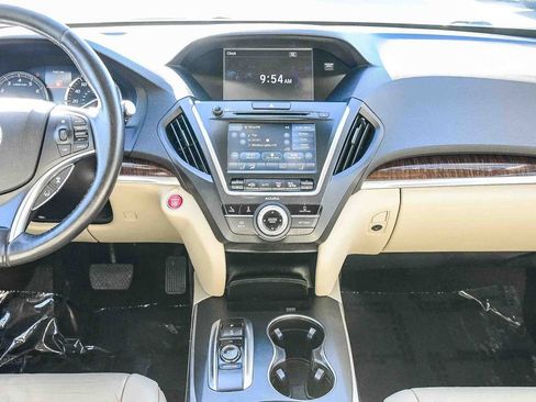 Used 2018 Acura MDX FWD image 15