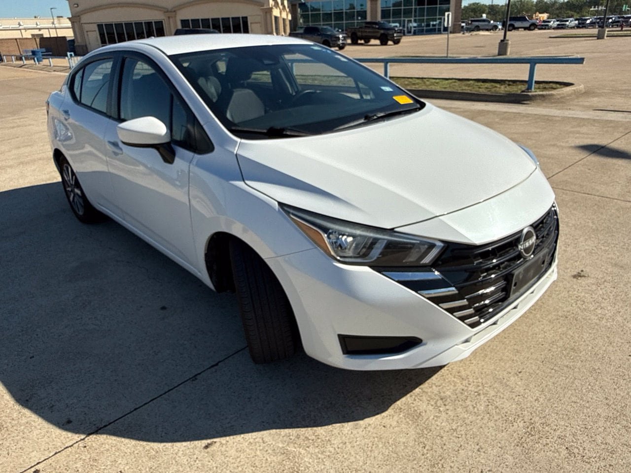 Used 2023 Nissan Versa SV FWD image 18