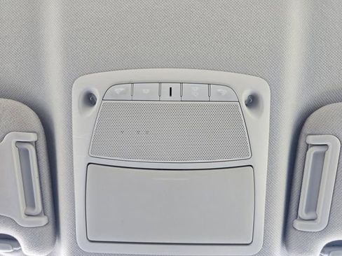 Used 2016 Nissan Sentra SV image 7