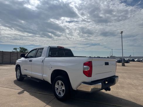 Used 2017 Toyota Tundra SR5 w/ SR5 Upgrade Package RWD image 14