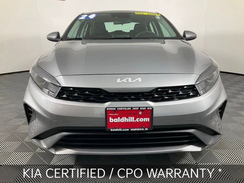 Certified 2024 Kia Forte LXS w/ LXS Technology Package image 3