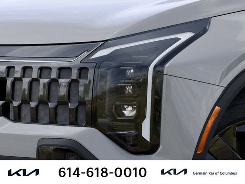 New 2026 Kia Sportage X-Line AWD/4WD image 13