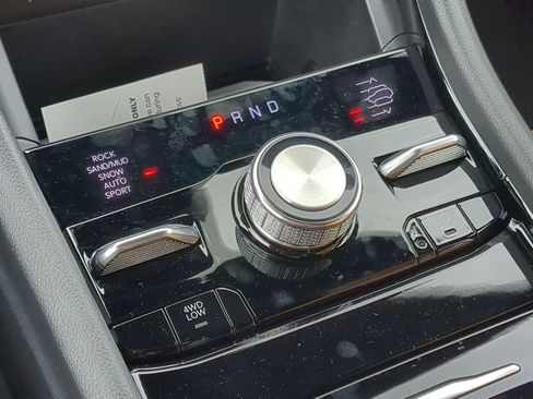 New 2025 Jeep Grand Cherokee L Summit image 32