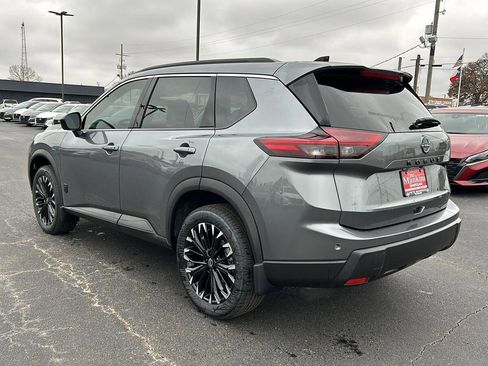 New 2026 Nissan Rogue SV image 4