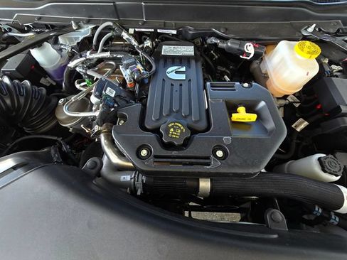 New 2026 RAM 5500 Tradesman AWD/4WD image 26