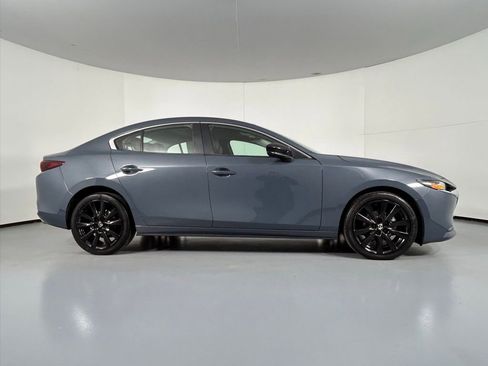 Used 2023 MAZDA MAZDA3 s image 8