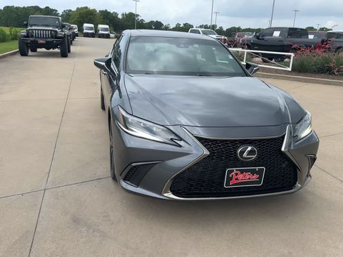 Used 2022 Lexus ES 350 F Sport FWD image 4