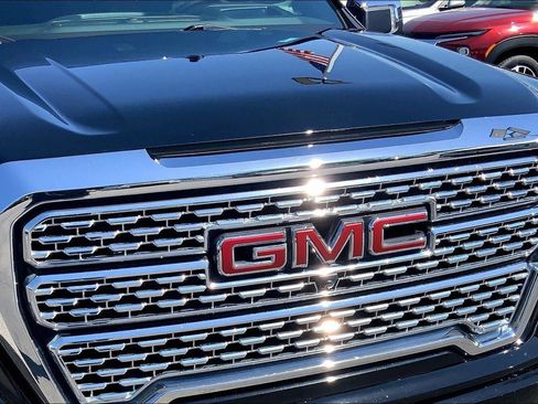 Used 2019 GMC Sierra 1500 Denali w/ Denali Ultimate Package AWD/4WD image 28