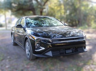 New 2025 Kia K4 LX video 3