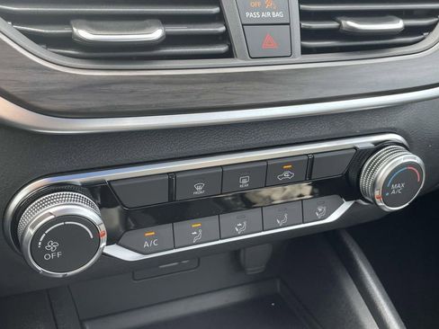 New 2025 Nissan Altima 2.5 SV image 28