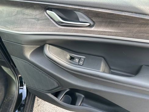 New 2026 Jeep Grand Cherokee L 4WD image 12