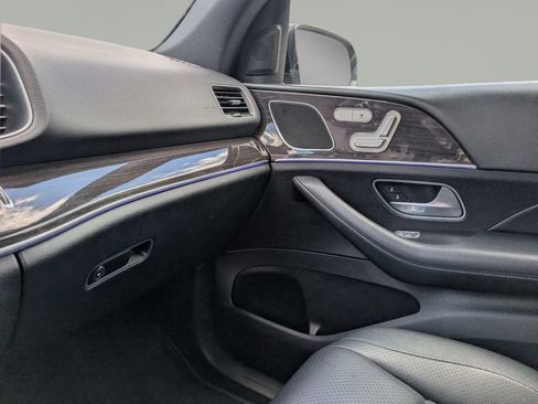 Used 2020 Mercedes-Benz GLE 350 4MATIC w/ Parking Assist Package image 33