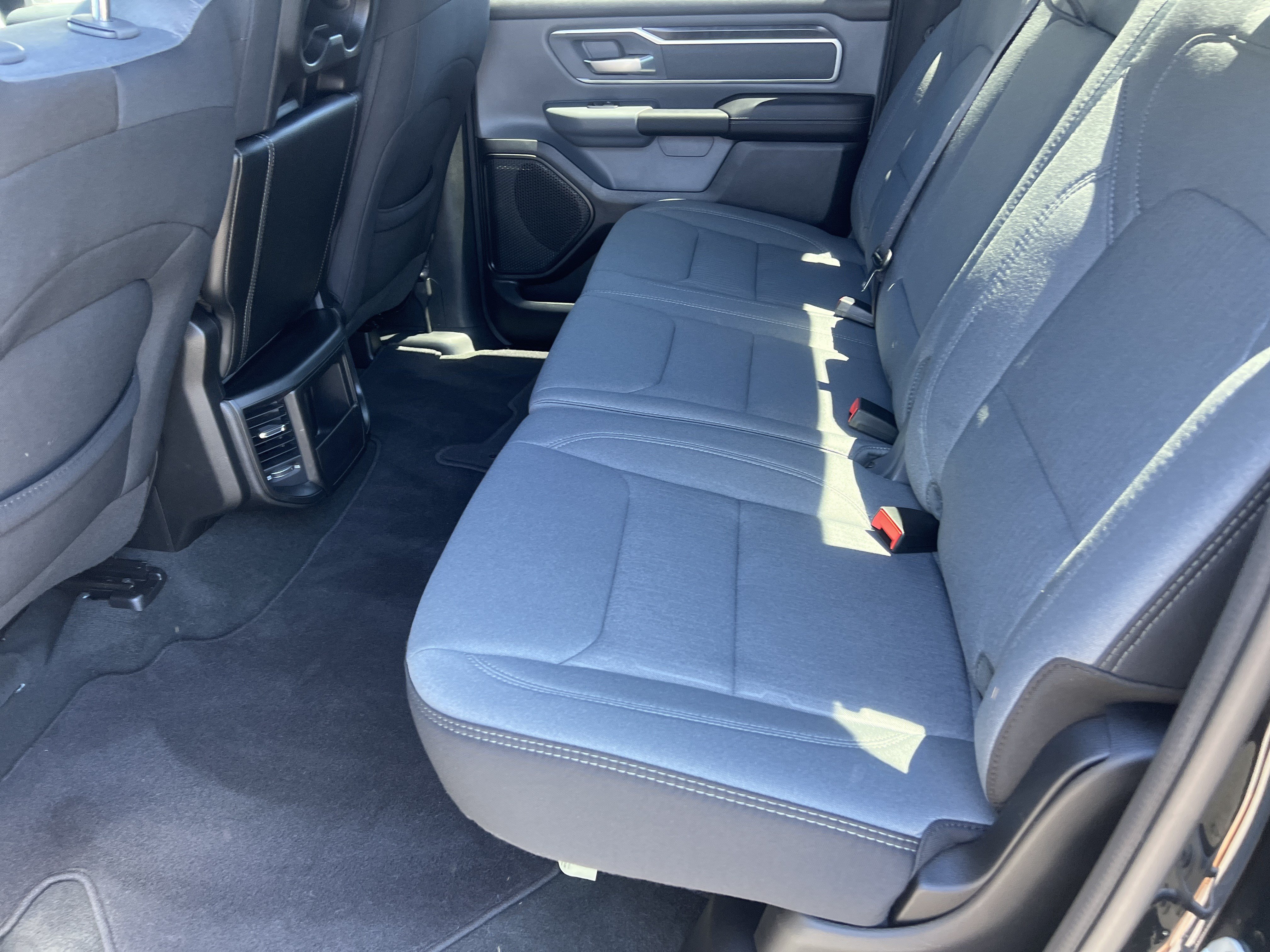 Used 2022 RAM 1500 Big Horn AWD/4WD image 26