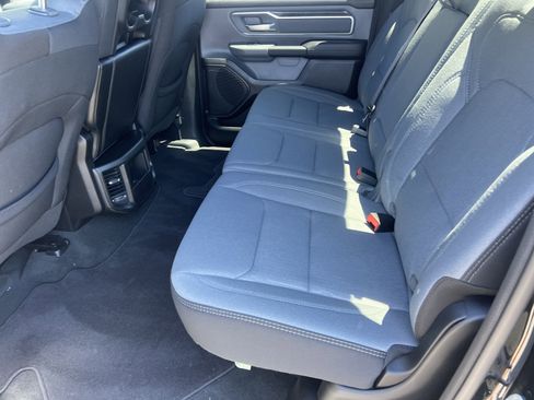 Used 2022 RAM 1500 Big Horn AWD/4WD image 26
