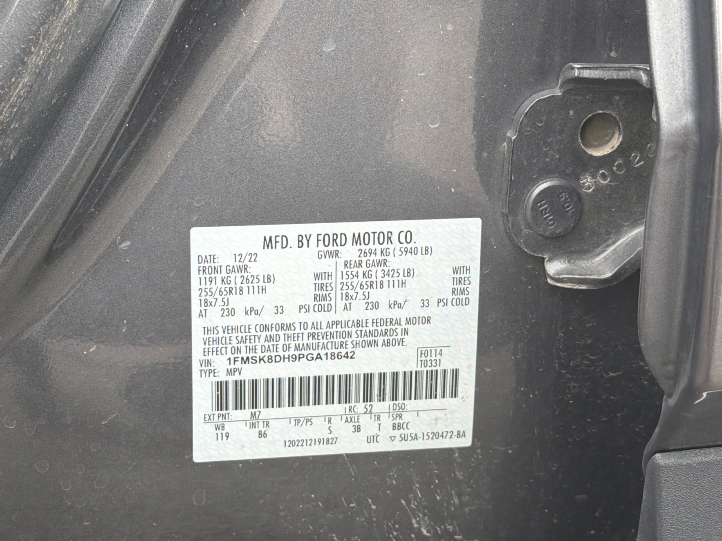 Used 2023 Ford Explorer XLT AWD/4WD image 32