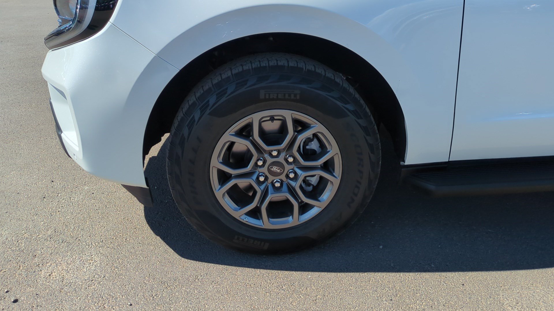 Used 2025 Ford Expedition Active RWD image 13