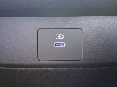 New 2026 Nissan Sentra SR w/ Floor Mat Package FWD image 26