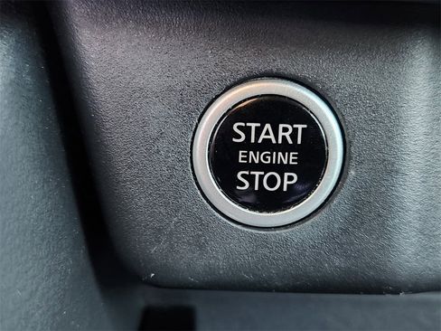 Used 2023 Nissan Rogue SV w/ SV Premium B Package image 16