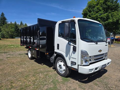 New 2024 Chevrolet Low Cab Forward image 4
