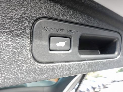 Certified 2025 Acura MDX SH-AWD image 30