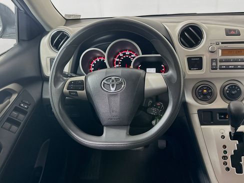 Used 2011 Toyota Matrix image 17