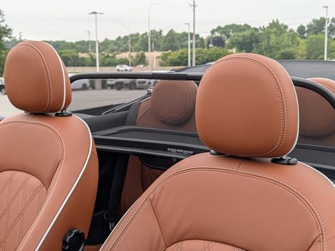 Used 2023 MINI Cooper S w/ Signature Upholstery Package FWD image 20