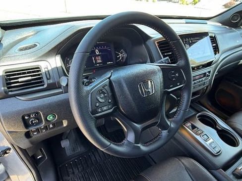 Used 2022 Honda Passport TrailSport image 31