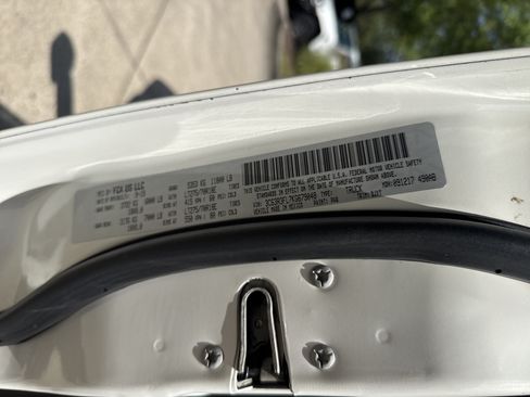 Used 2019 RAM 3500 Limited AWD/4WD image 32