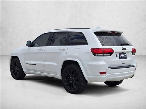 Used 2019 Jeep Grand Cherokee Altitude RWD image 8