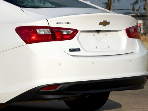 Used 2020 Chevrolet Malibu LS w/ Driver Confidence Package II FWD image 32