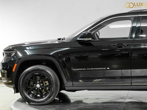 Used 2023 Jeep Grand Cherokee L Limited AWD/4WD image 13