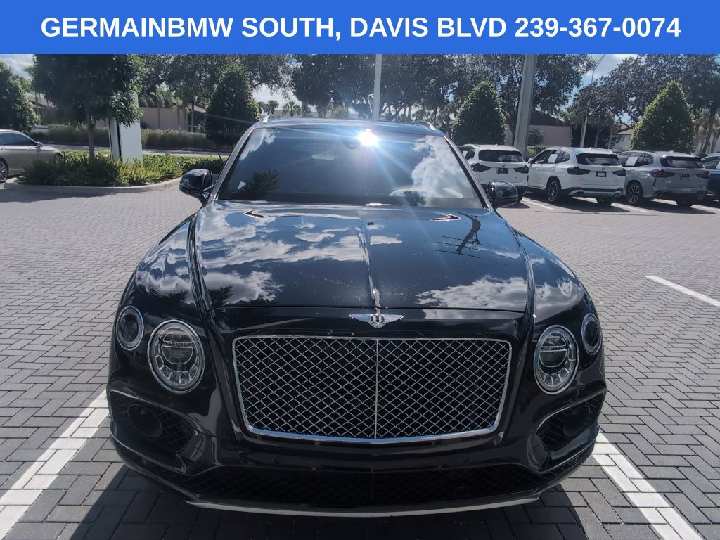 Used 2017 Bentley Bentayga AWD/4WD image 7