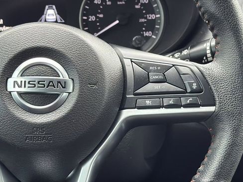 Used 2022 Nissan Versa SR w/ Convenience Package FWD image 22