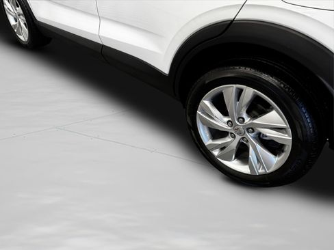 Used 2025 Buick Encore GX Preferred image 40