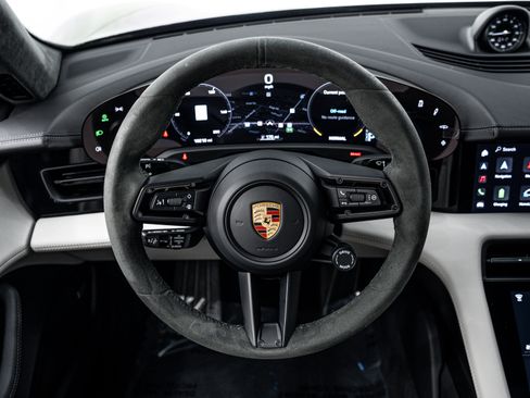 Certified 2024 Porsche Taycan GTS AWD/4WD image 21