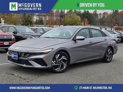 Certified 2025 Hyundai Elantra SEL w/ Cargo Package