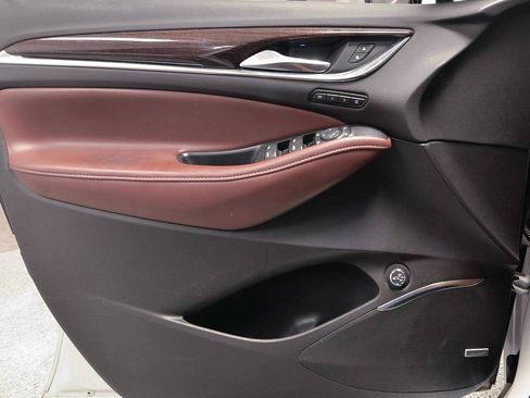 Used 2021 Buick Enclave Avenir w/ Avenir Technology Package FWD image 7