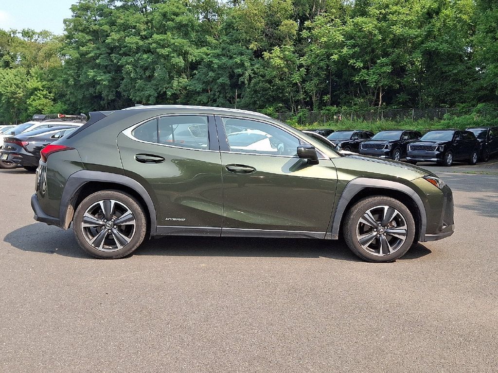 Used 2021 Lexus UX 250h w/ Premium Package AWD/4WD image 10