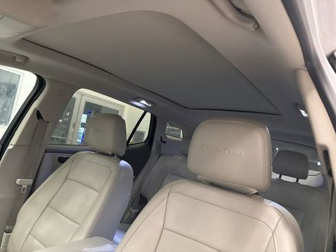 Used 2019 GMC Terrain Denali w/ Advanced Safety Package image 6