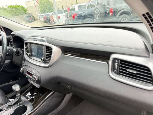 Used 2019 Kia Sorento EX w/ EX Touring Package AWD/4WD image 20
